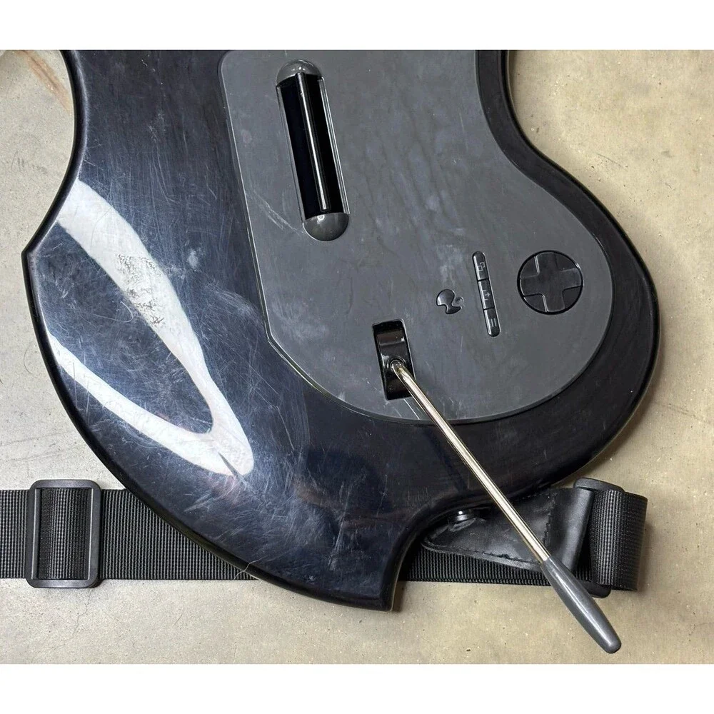 PDP RIFFMASTER Wireless Guitar Controller No Dongle for Xbox 049-034 with Strap